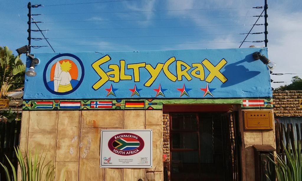Saltycrax Backpackers And Surf Hostel By Curiocity Bloubergstrand Exterior photo